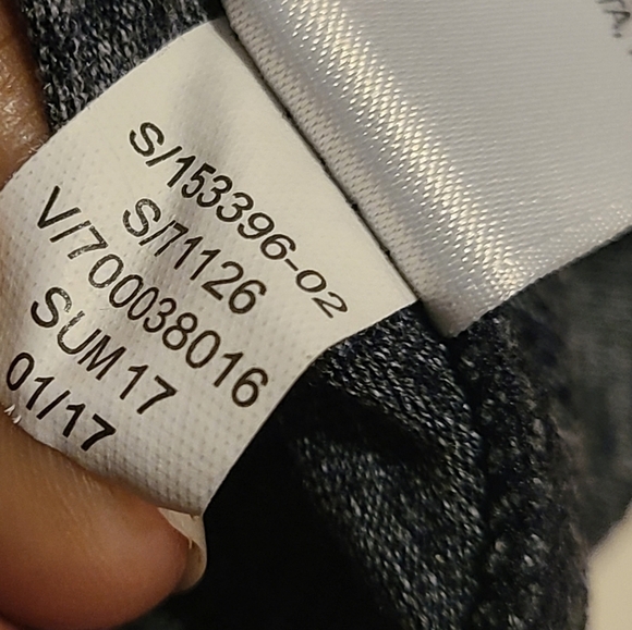 Athleta | Women's Heather Gray Athleisure Excursion Skorts (Size Medium) - Picture 6 of 9